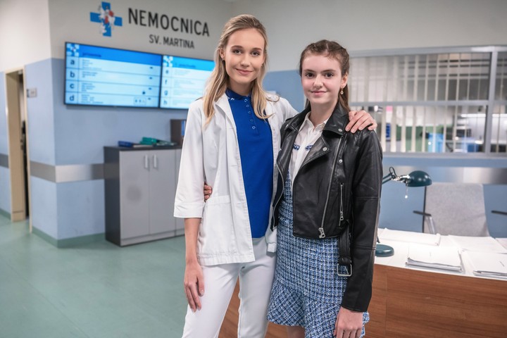 Nemocnica - Diana Klamová a Karolína Tkáčová